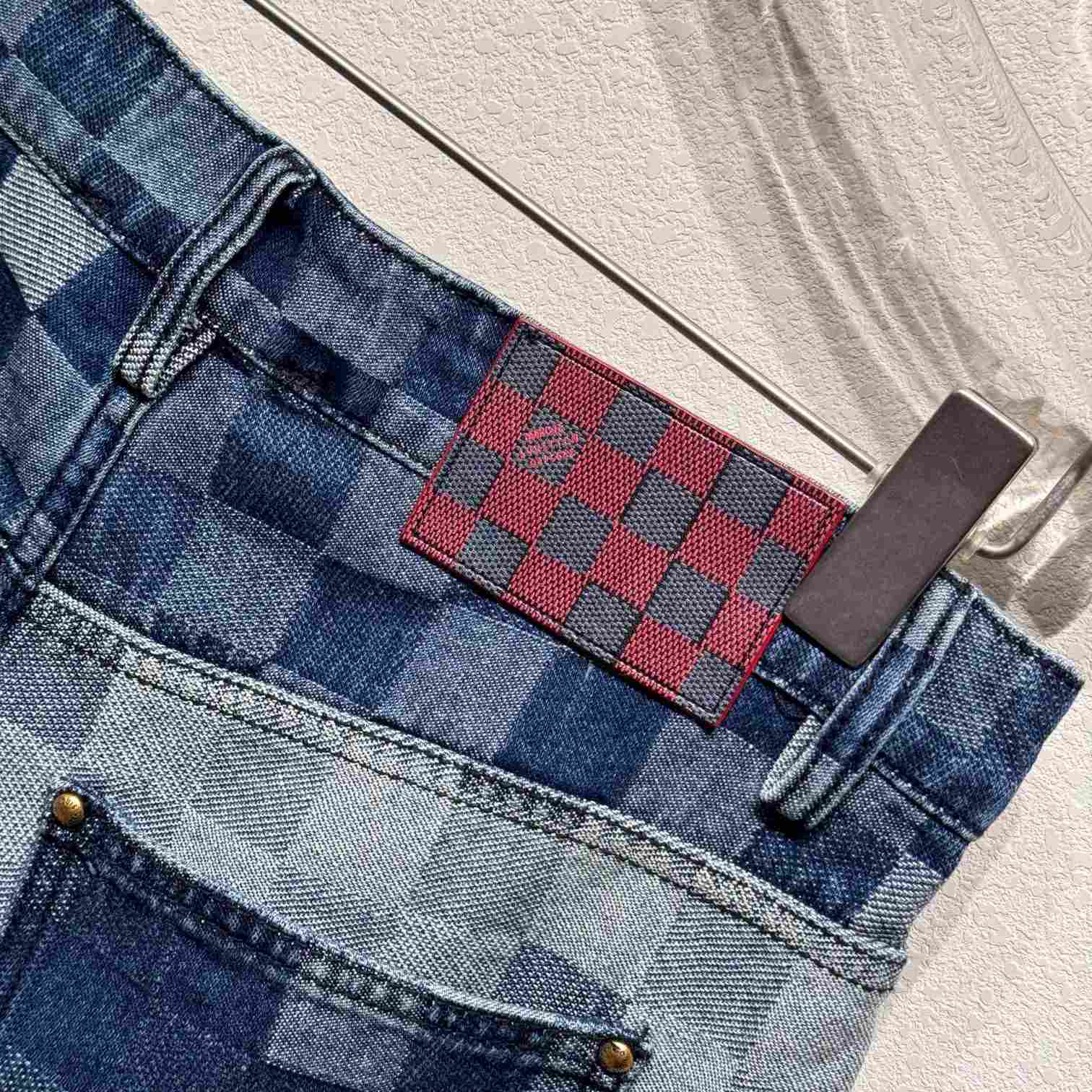 Louis Vuitton Damier Denim Skate Pants   1AFIA5 - DesignerGu