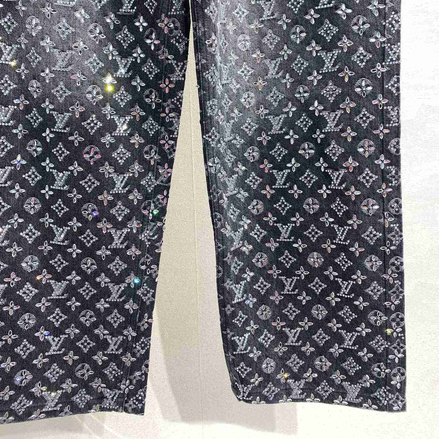 Louis Vuitton Embroidered Monogram Baggy Denim Pants   1ABY8N - DesignerGu