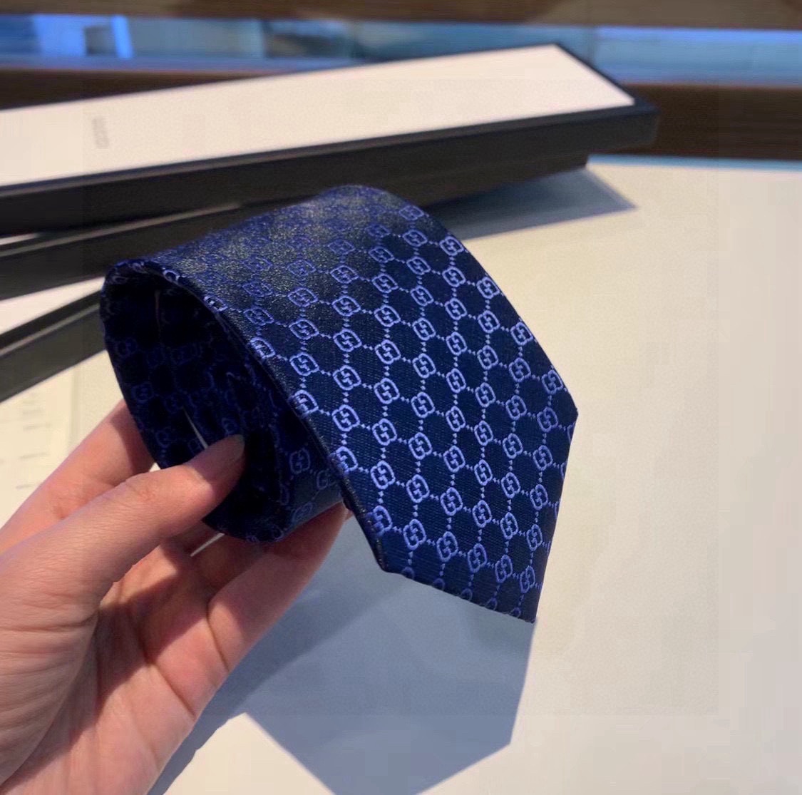 Gucci GG Pattern Silk Tie - DesignerGu