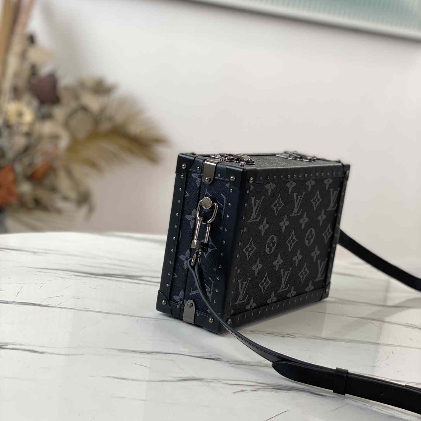 Louis Vuitton Clutch Box   M20251 - DesignerGu