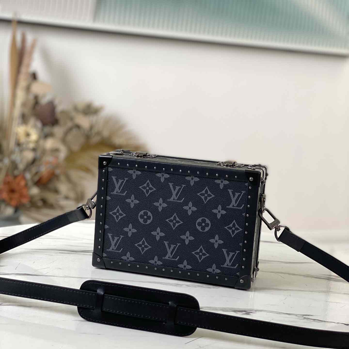 Louis Vuitton Clutch Box   M20251 - DesignerGu