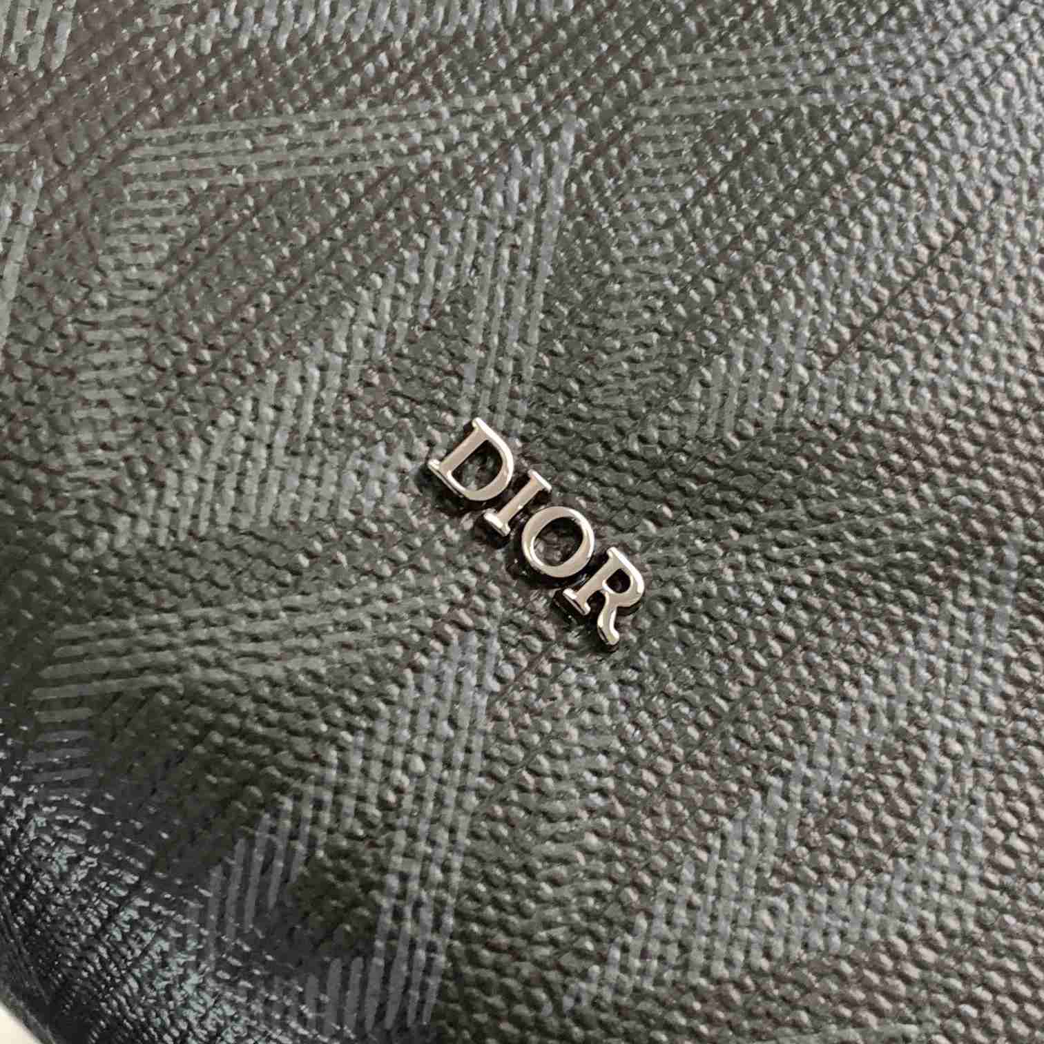 Dior Toiletry Bag - DesignerGu