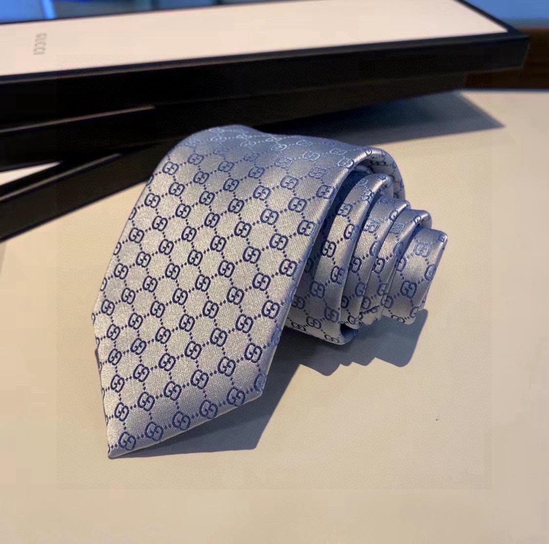 Gucci GG Pattern Silk Tie - DesignerGu