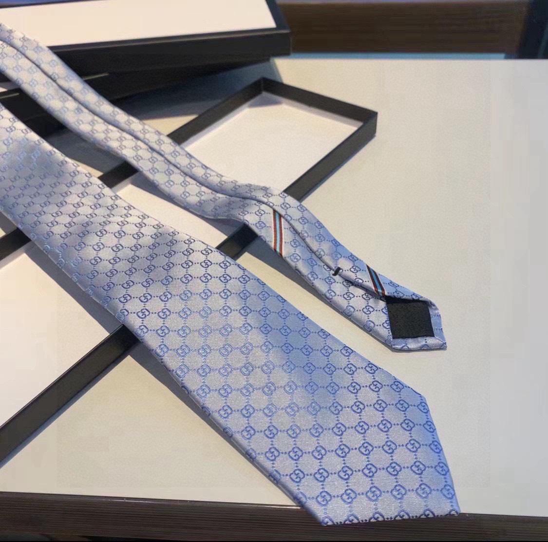 Gucci GG Pattern Silk Tie - DesignerGu