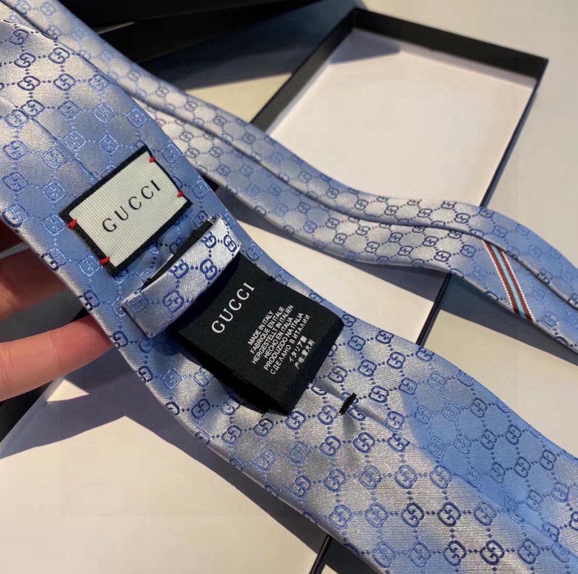 Gucci GG Pattern Silk Tie - DesignerGu