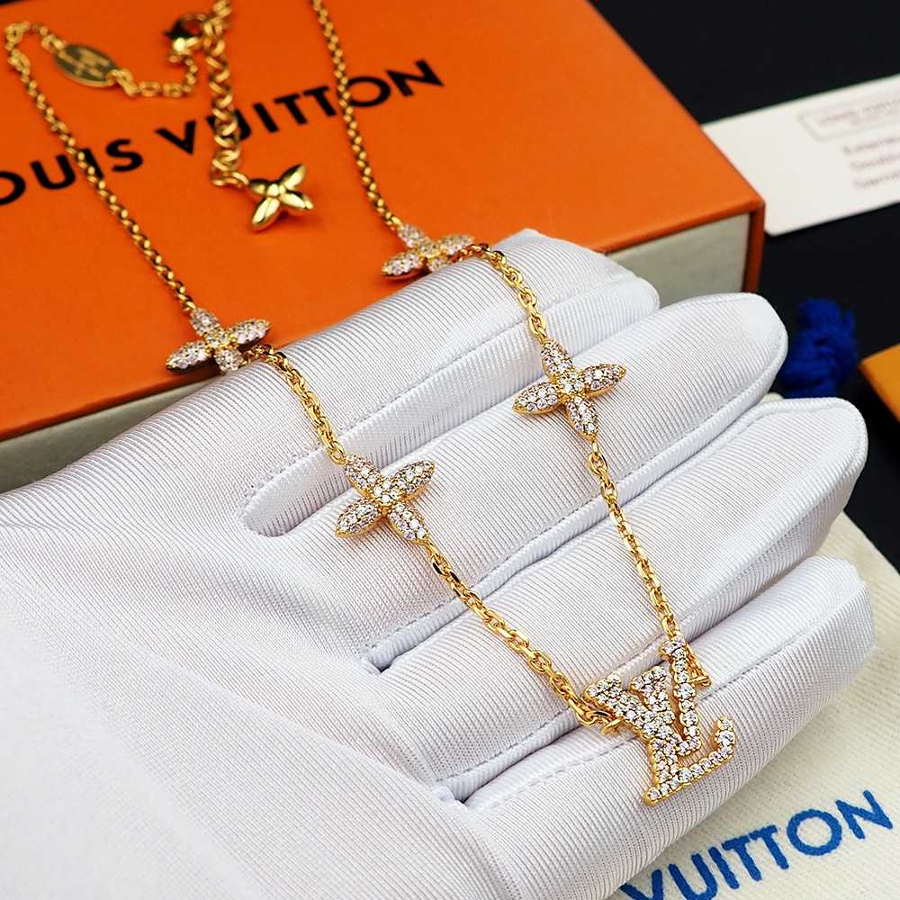 Louis Vuitton LV Iconic Tresor Necklace     M01480 - DesignerGu