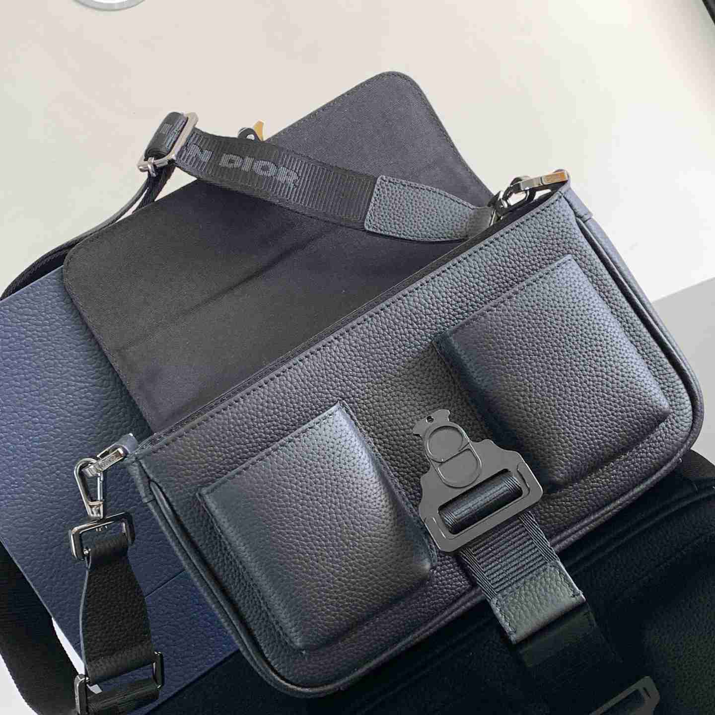 Dior Hit The Road Bag With Strap - DesignerGu