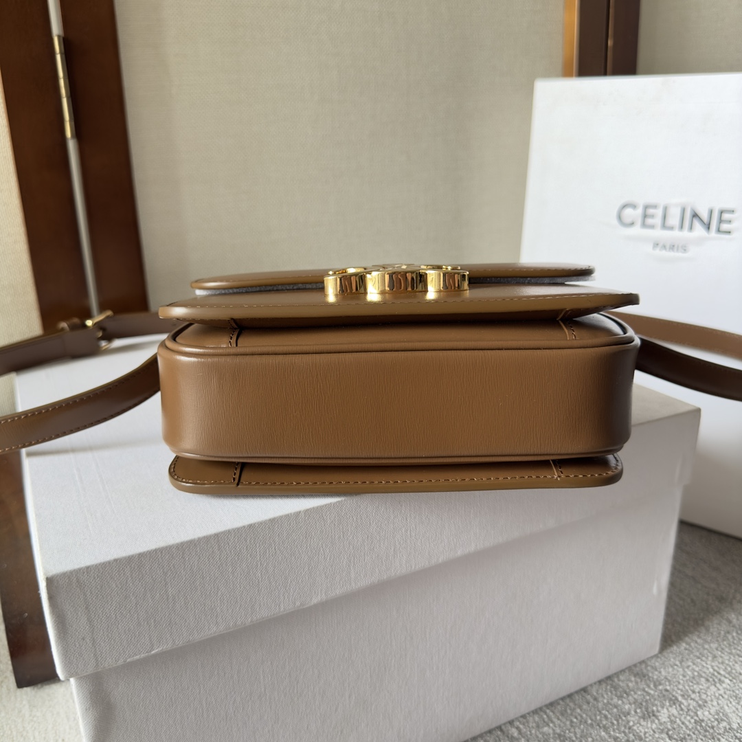 Celine Teen Triomphe Bag In Natural Calfskin - DesignerGu