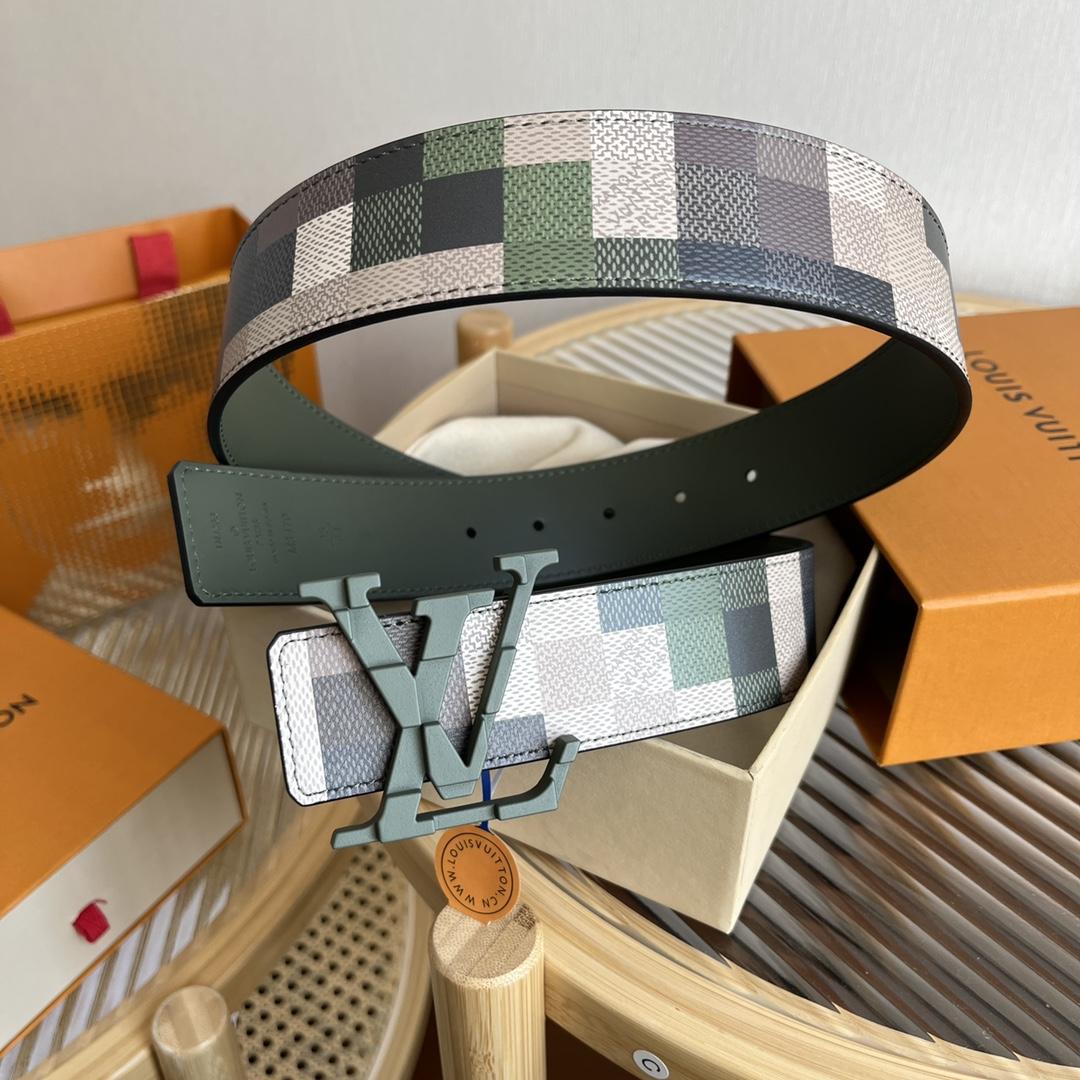 Louis Vuitton LV Mega Pixel 40mm Reversible Belt   M8470V - DesignerGu