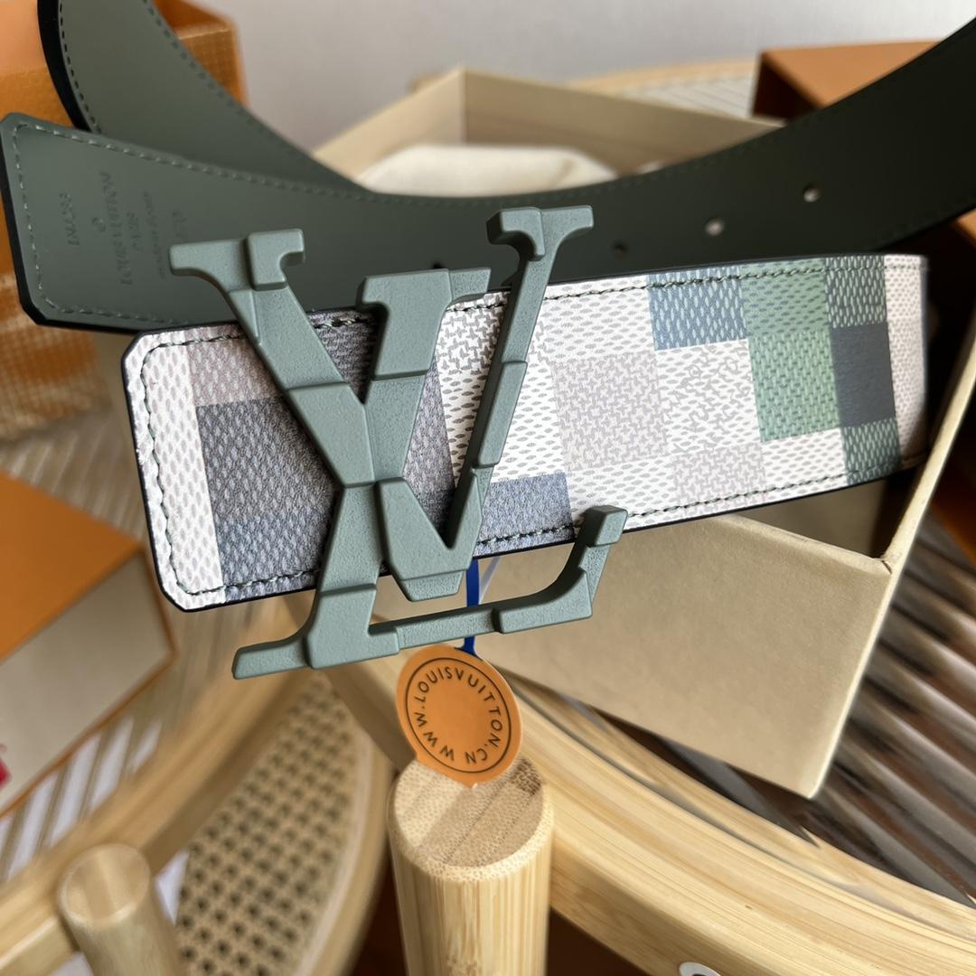 Louis Vuitton LV Mega Pixel 40mm Reversible Belt   M8470V - DesignerGu