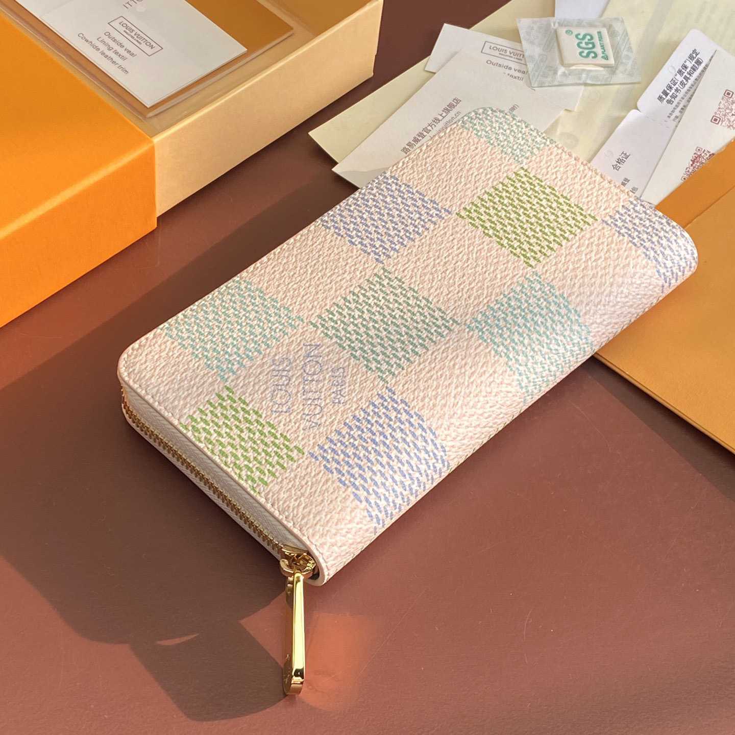 Louis Vuitton Zippy Wallet     N40748 - DesignerGu