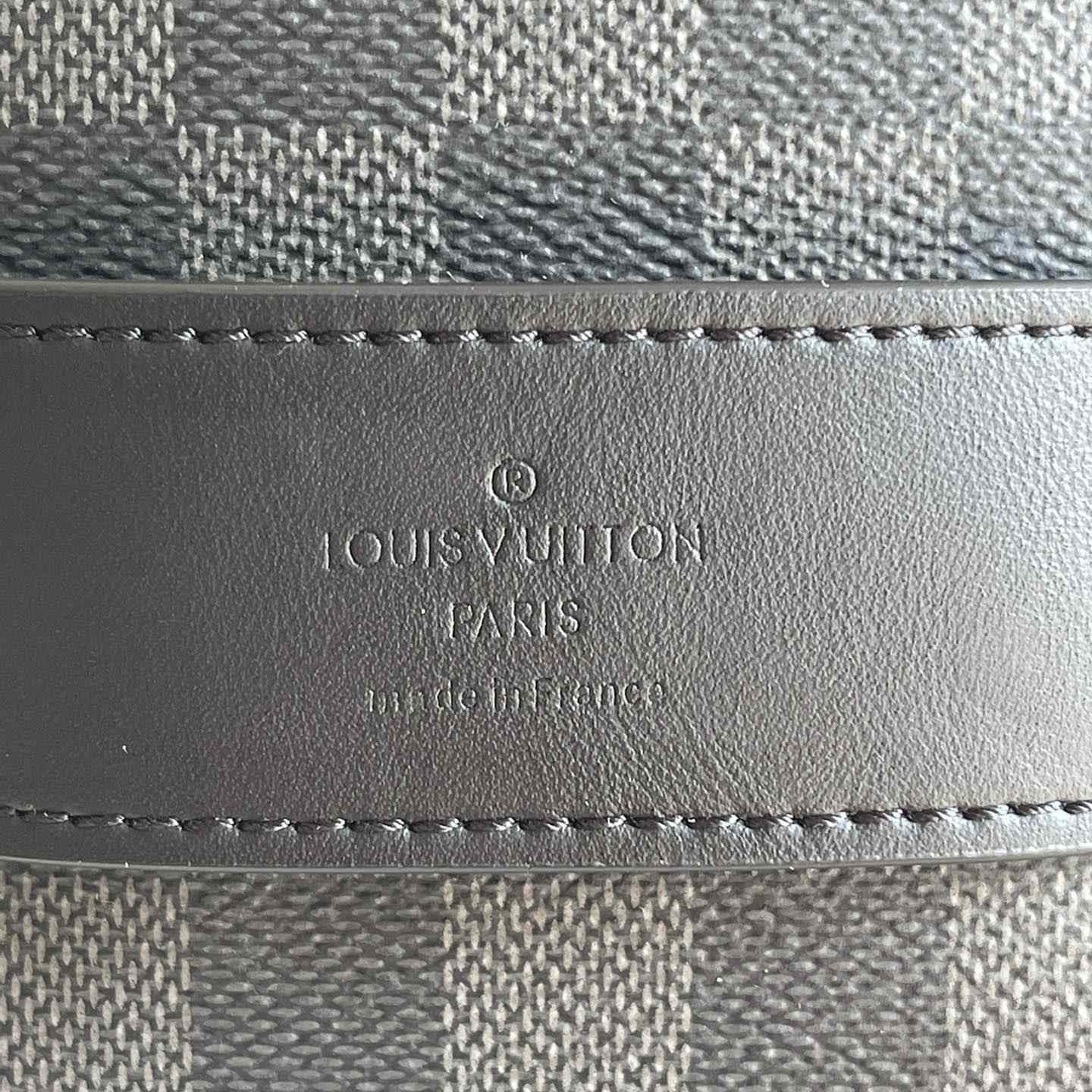 Louis Vuitton Toiletry Pouch   N47625 - DesignerGu