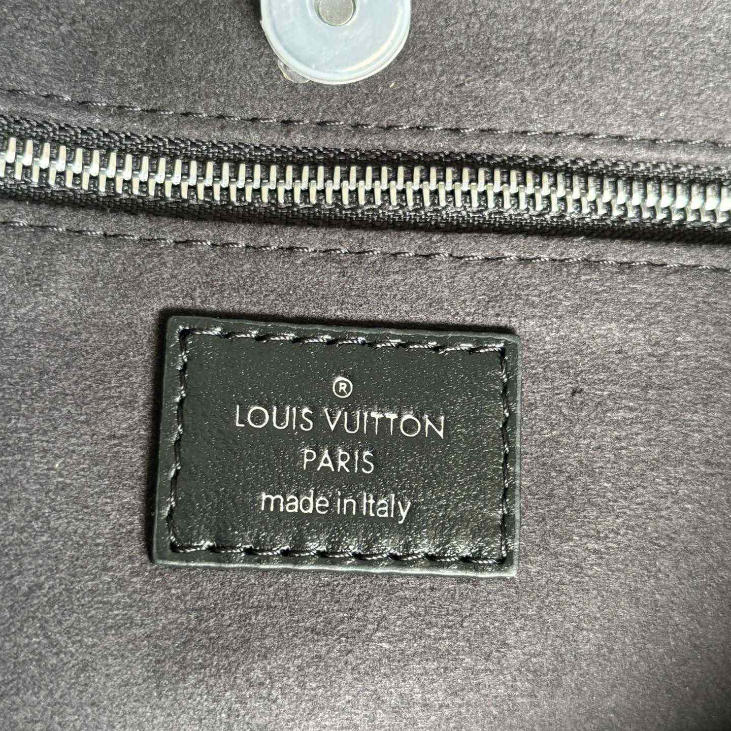 Louis Vuitton CarryAll Cargo PM    M24861 - DesignerGu