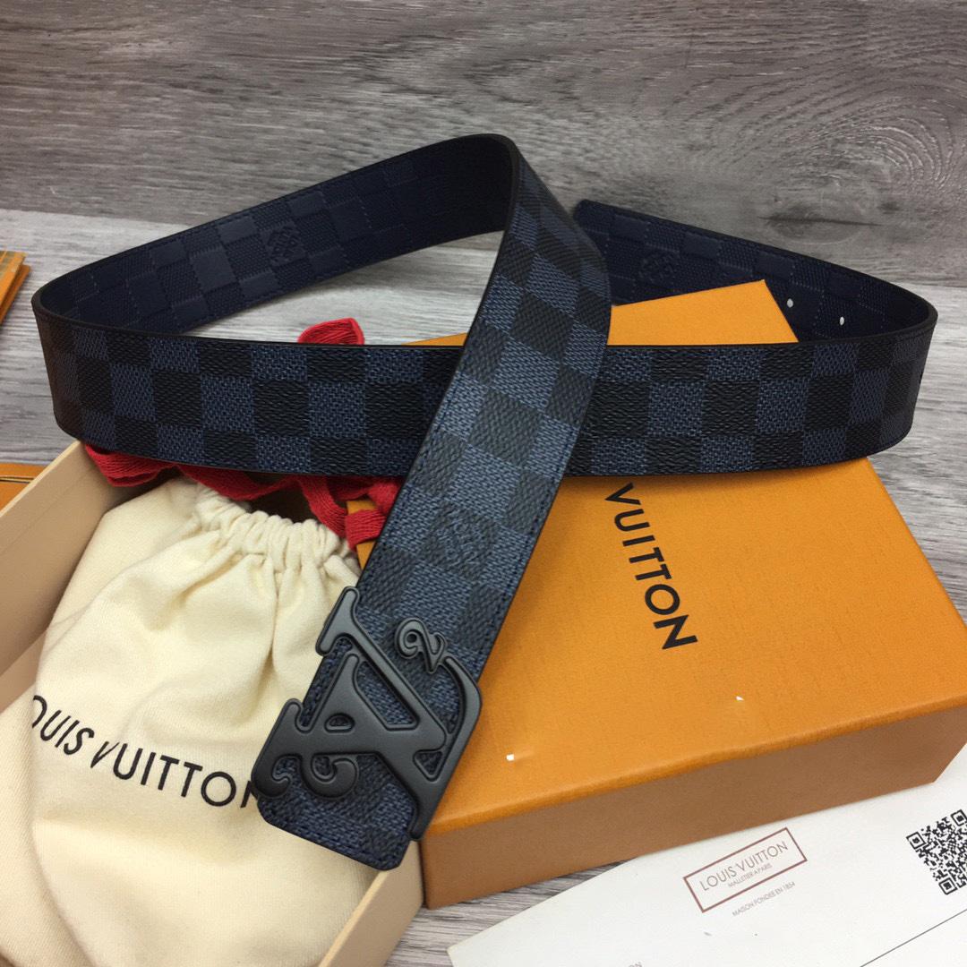 Louis Vuitton 40MM Reversible Belt - DesignerGu