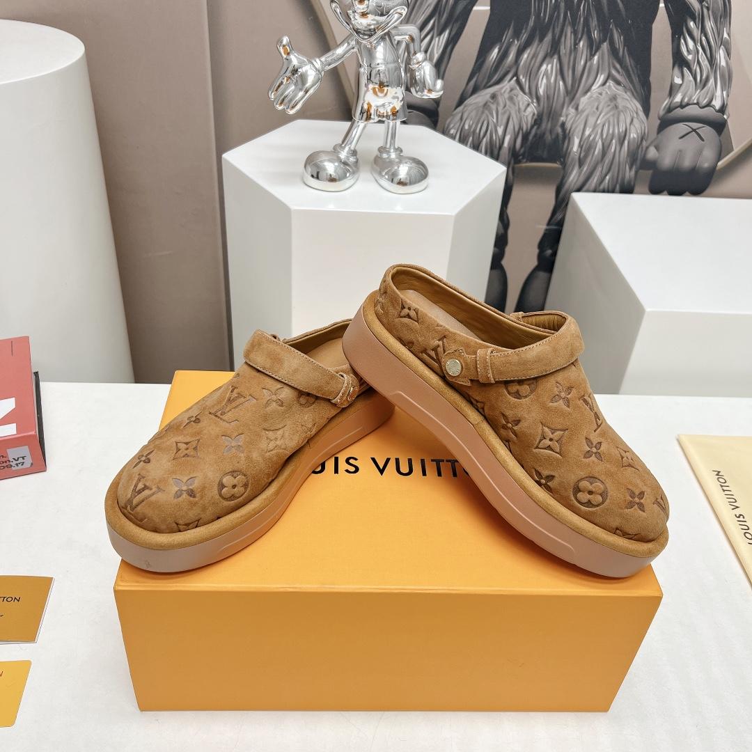 Louis Vuitton Aspen Platform Clog          1ACHWJ - DesignerGu