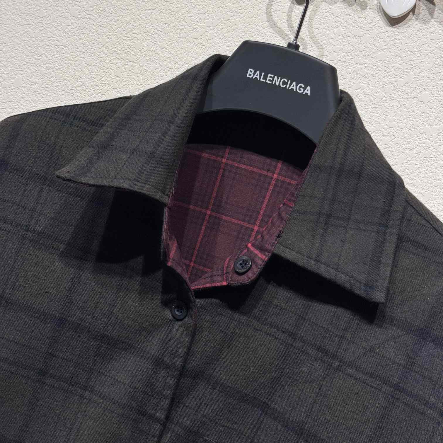 Balenciaga Balenciaga Reversible Shirt Large Fit - DesignerGu