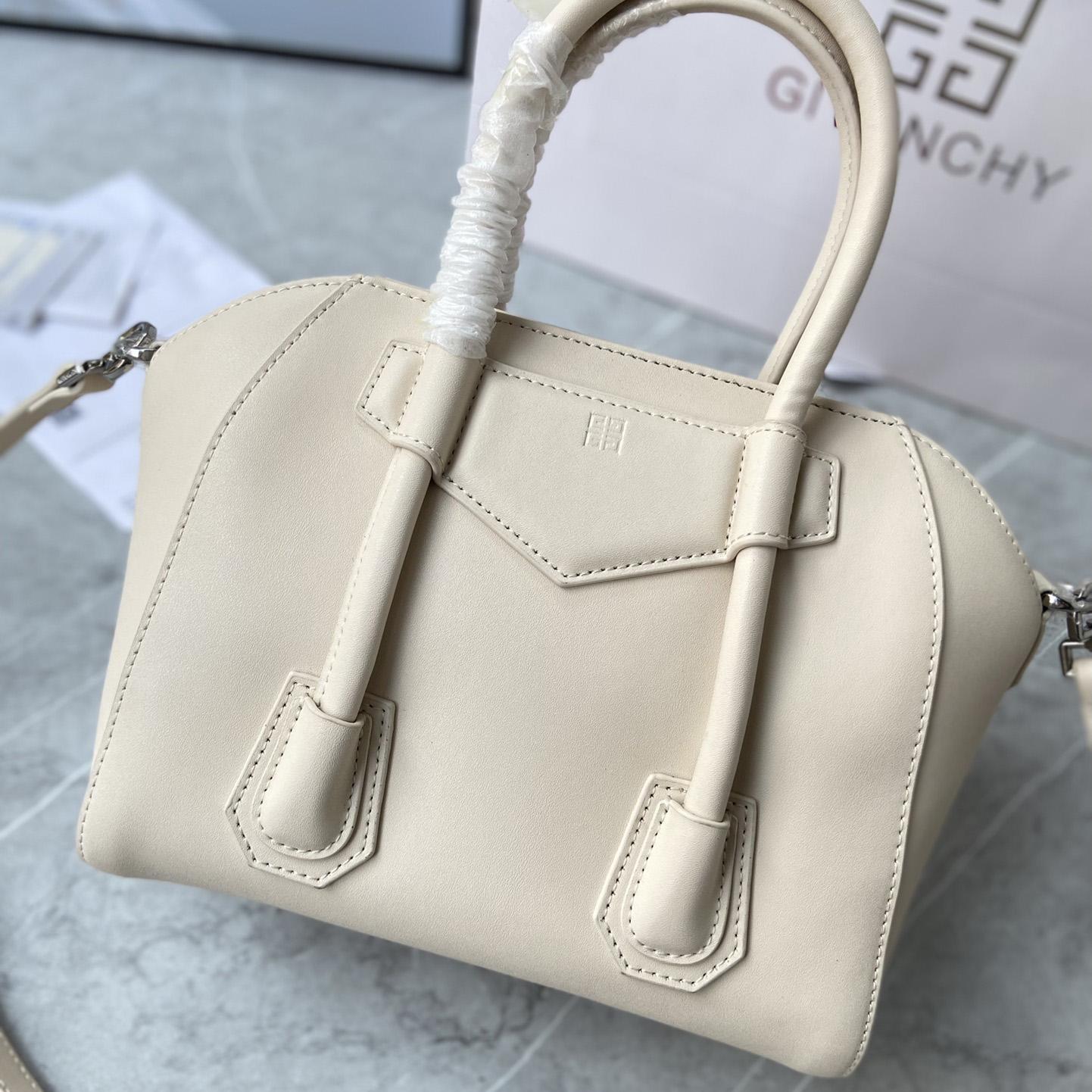 Givenchy Mini Antigona Lock Bag (23*27*13cm) - DesignerGu