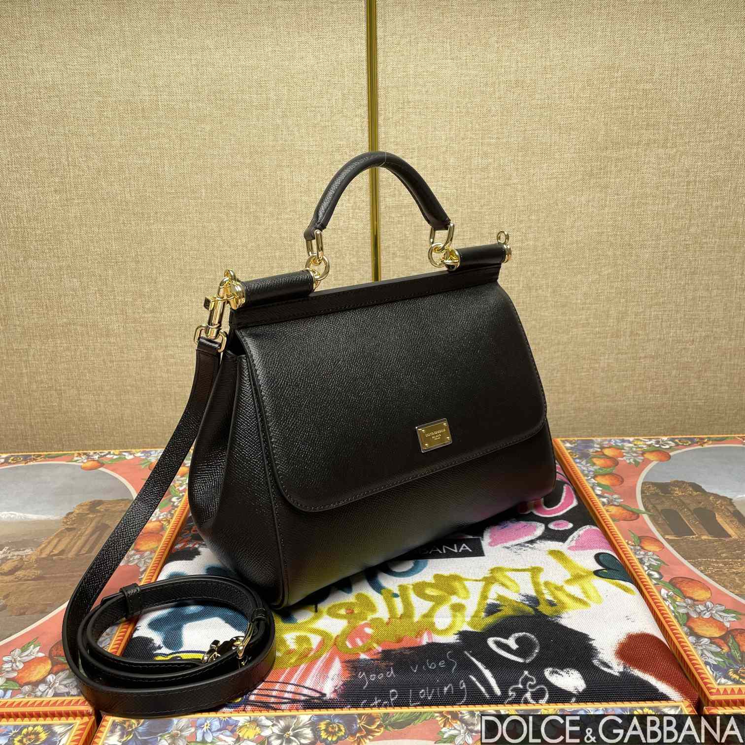 Dolce & Gabbana Sicily Handbag (25*12*20cm) - DesignerGu