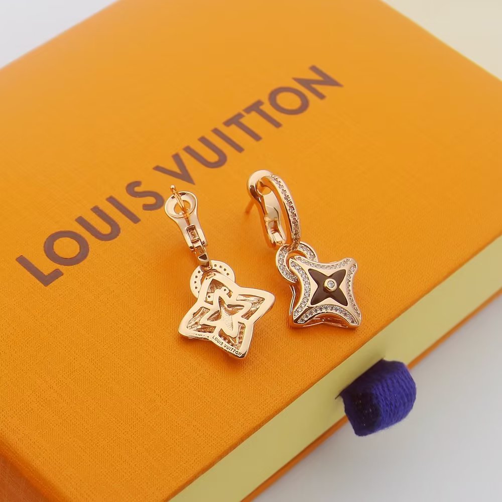 Louis Vuitton Ever Blossom Earrings - DesignerGu