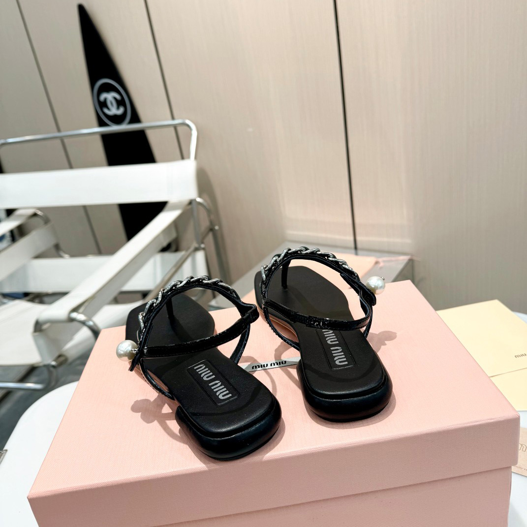 Miu Miu Patent Leather Thong Sandals - DesignerGu