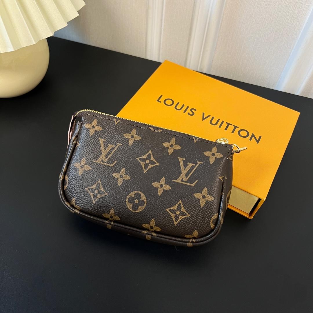 Louis Vuitton Mini Pochette Accessoires    M82623 - DesignerGu