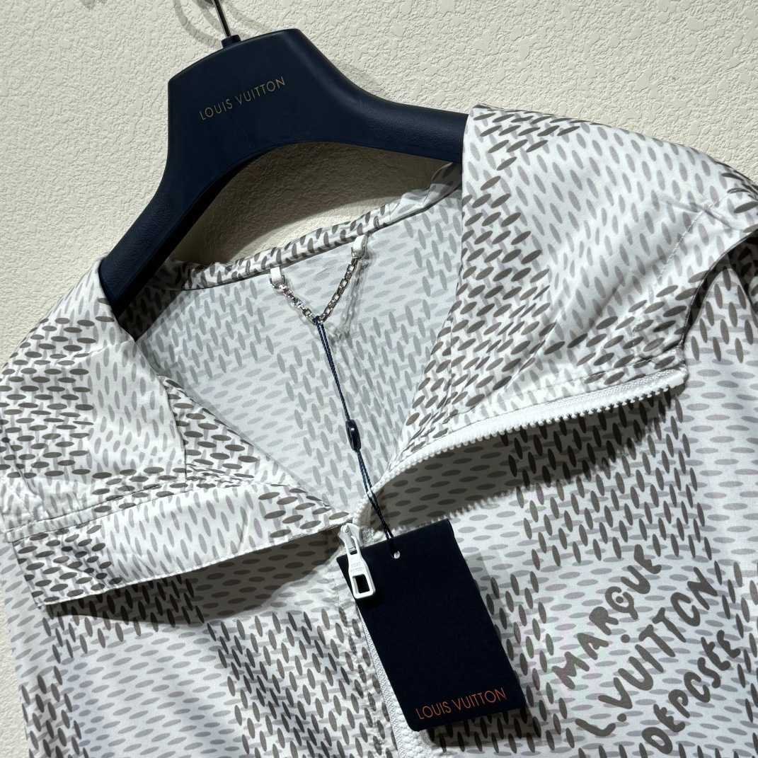 Louis Vuitton Damier Hooded Jacket - DesignerGu