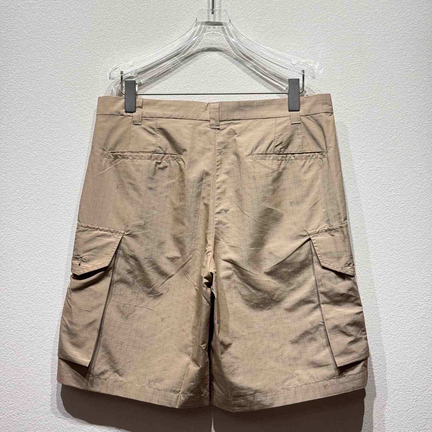 Louis Vuitton Ripstop Cargo Short    1ABJIG - DesignerGu