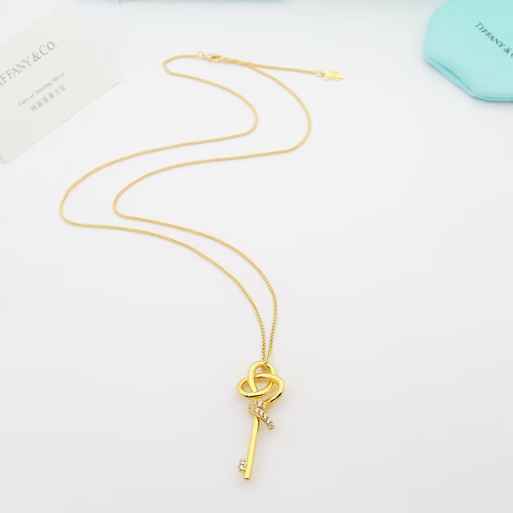 Tiffany&CO Woven Keys Small Pendant - DesignerGu