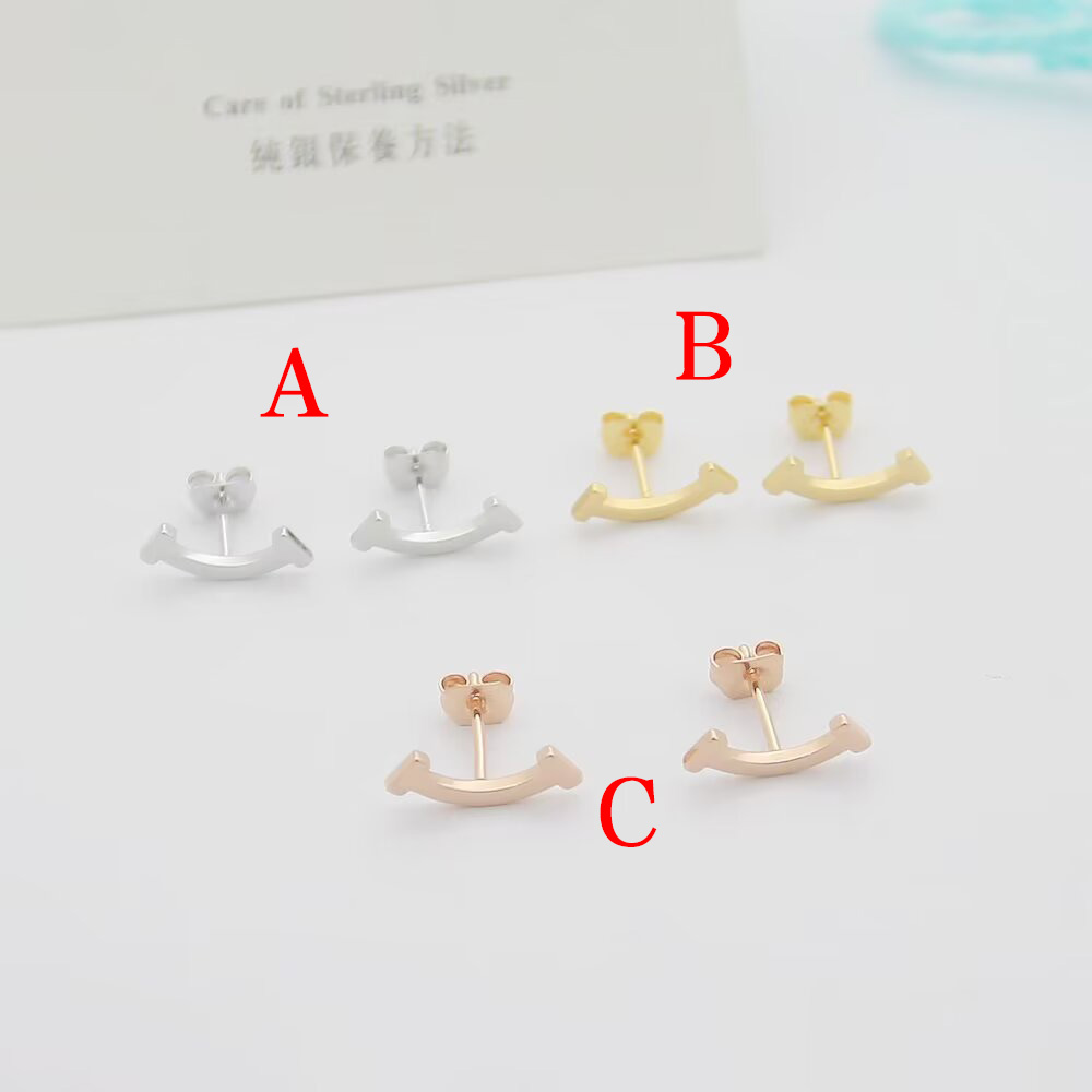 Tiffany & Co. Tiffany T Smile Earring - DesignerGu