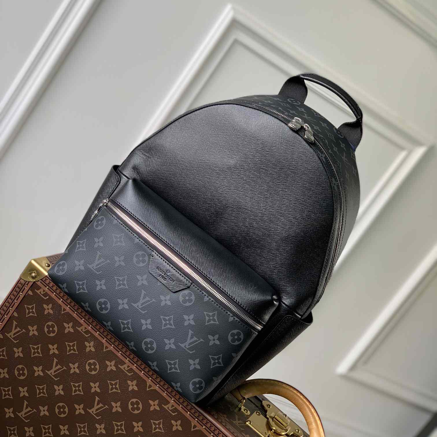 Louis Vuitton Discovery Backpack   M31033 - DesignerGu