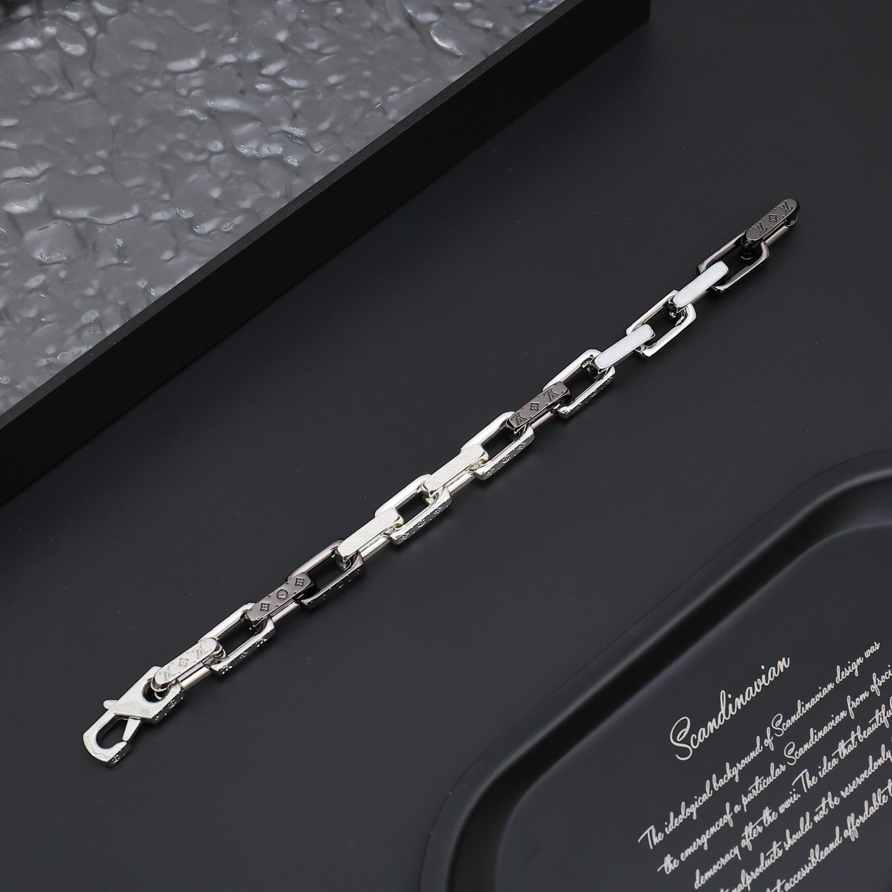 Louis Vuitton Monogram Chain Bracelet   M00686 - DesignerGu