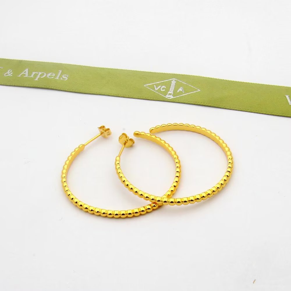 Van Cleef & Arpels Perlée Pearls Of Gold Hoop Earrings, Large Model - DesignerGu