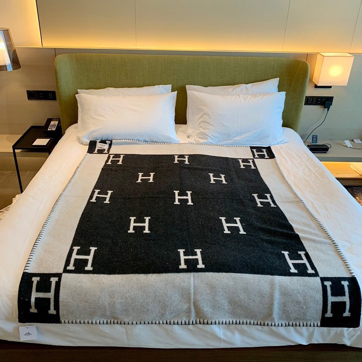 Hermes Blanket   163*137cm - DesignerGu