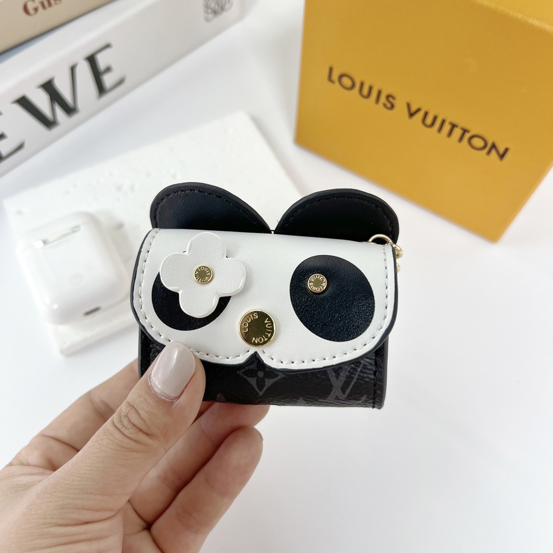 Louis Vuitton Panda Earpods Case    GI0861 - DesignerGu