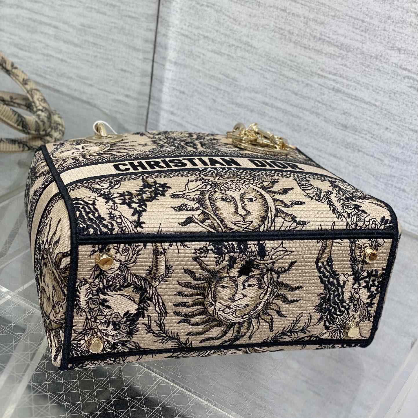 Dior Medium Lady D-Lite Bag - DesignerGu