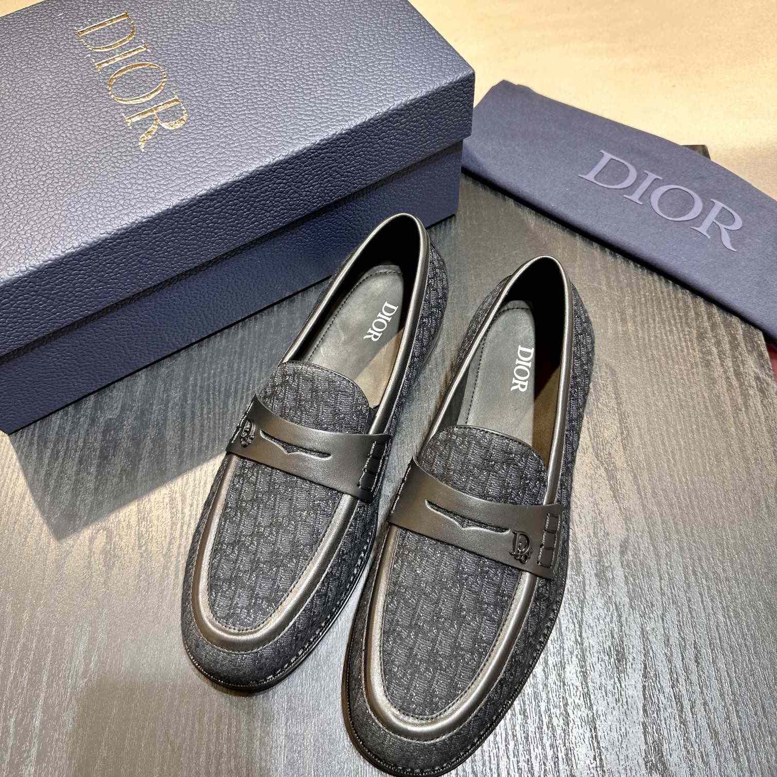 Dior Oblique Loafer - DesignerGu