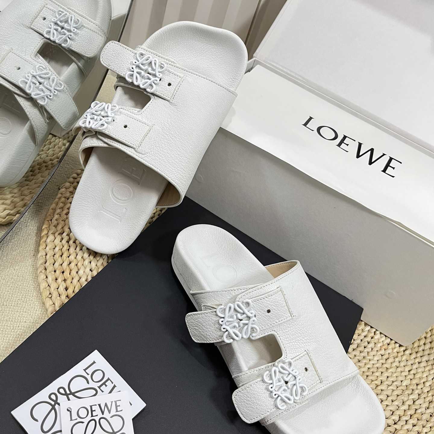 Loewe Ease slide In Goatskin - DesignerGu