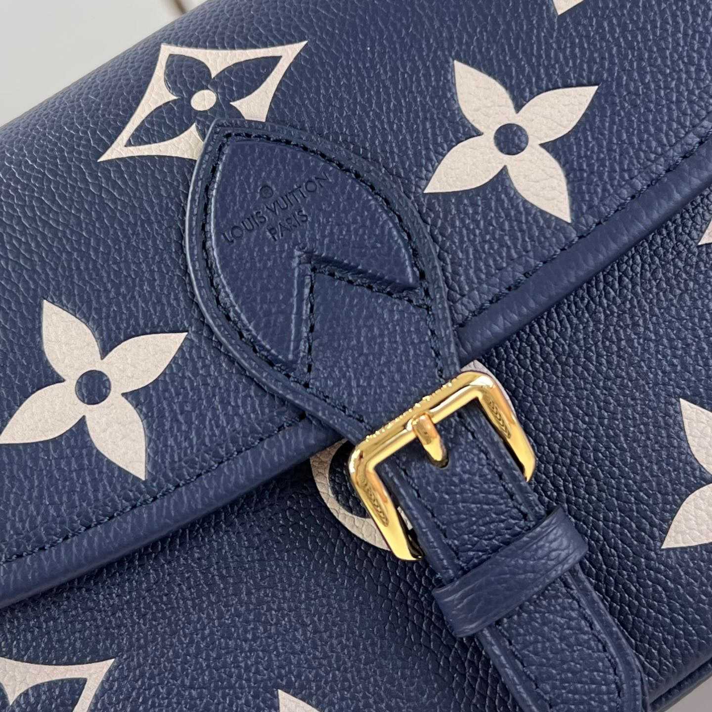 Louis Vuitton Diane   M47161 - DesignerGu