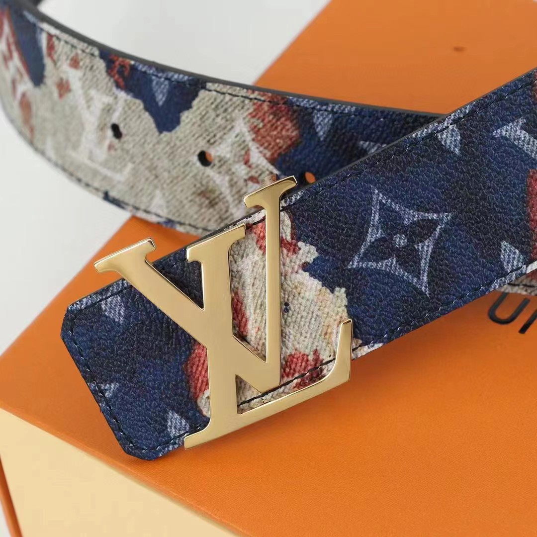 Louis Vuitton LV Initiales 40MM Reversible Belt     M8402S - DesignerGu