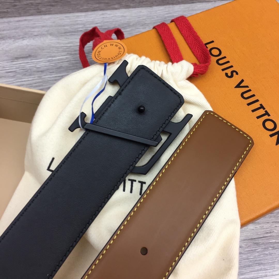 Louis Vuitton 40mm Reversible Belt    - DesignerGu