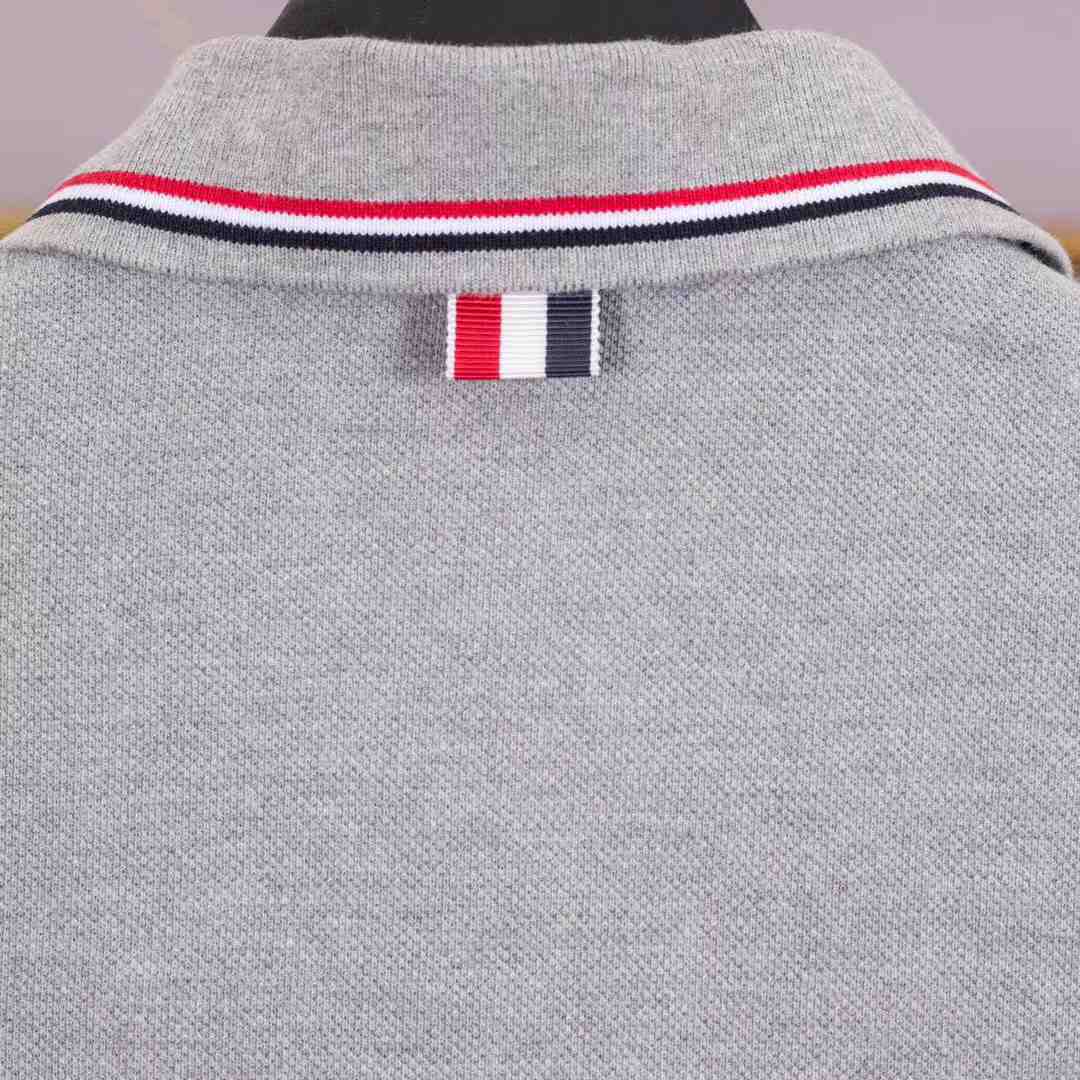 Thom Browne Bar Stripe Short-sleeve Polo   TB1767 - DesignerGu