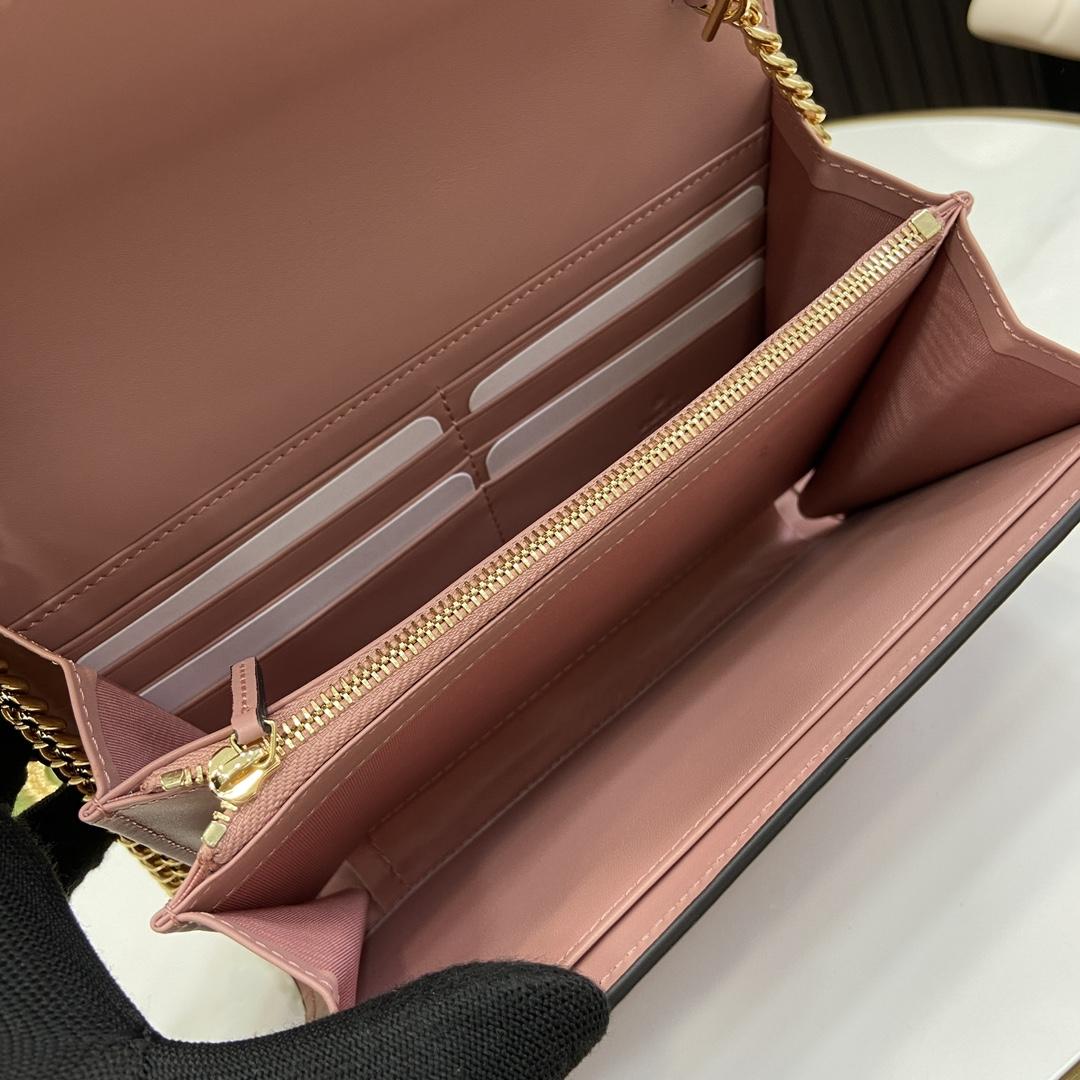 Gucci GG Chain Wallet - DesignerGu