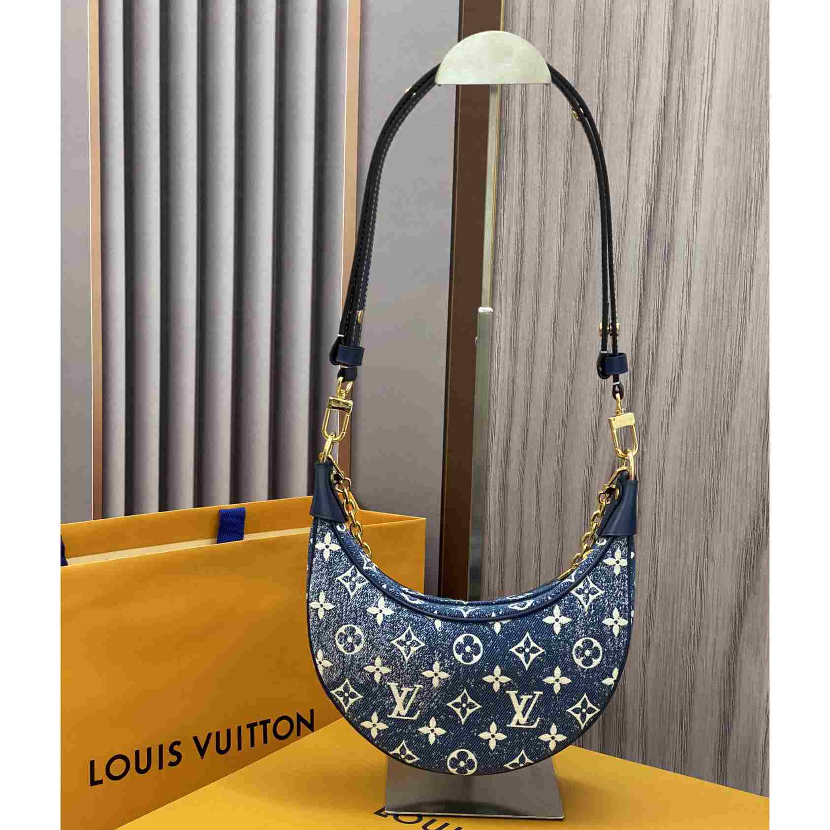  Louis Vuitton Loop Bag  (24-22-6cm) - DesignerGu