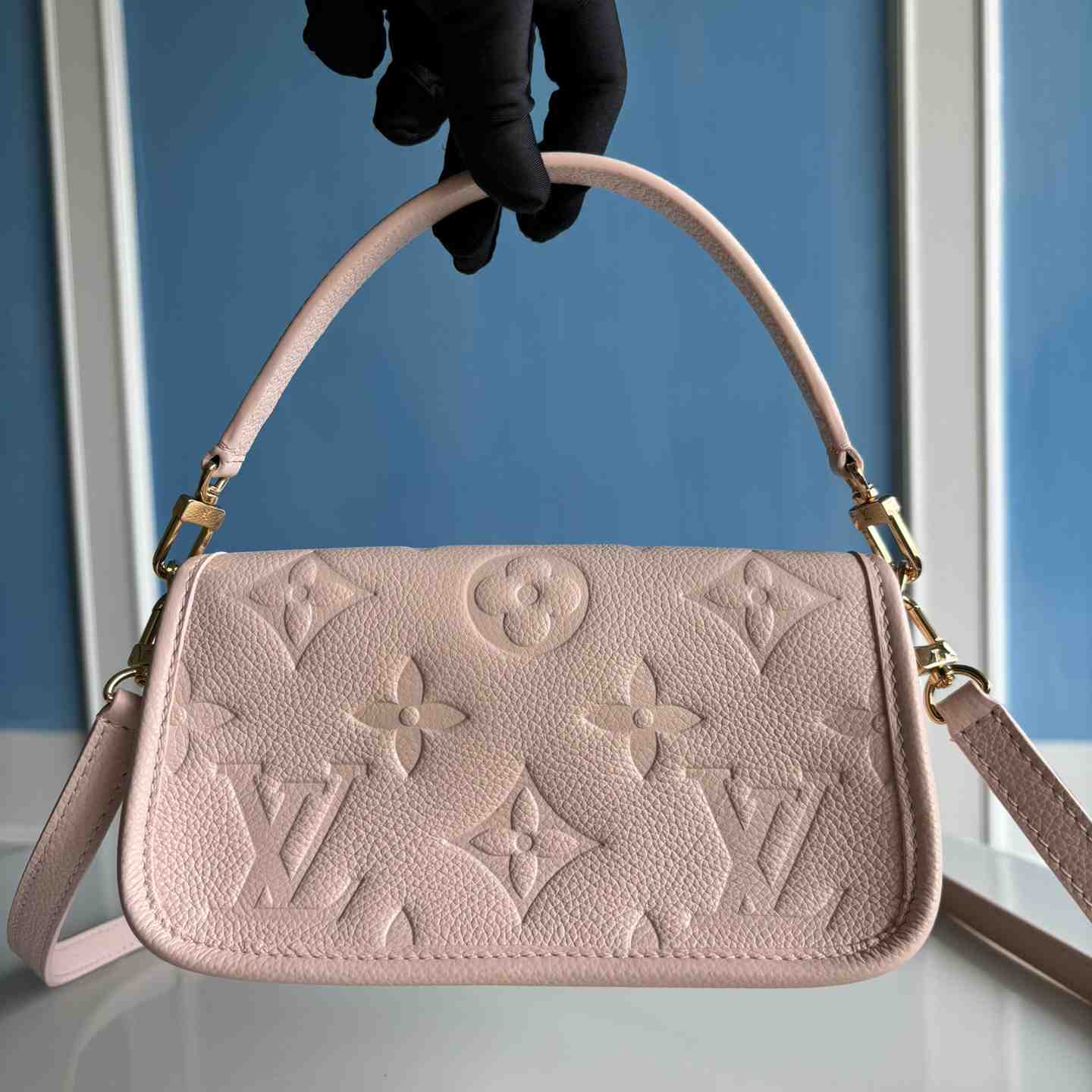 Louis Vuitton Nano Diane   M83566 - DesignerGu