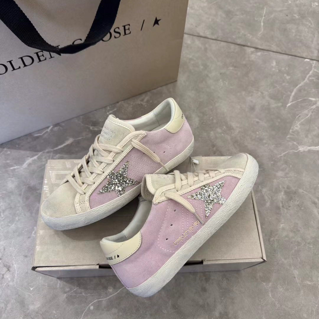 Golden Goose Sneakers - DesignerGu