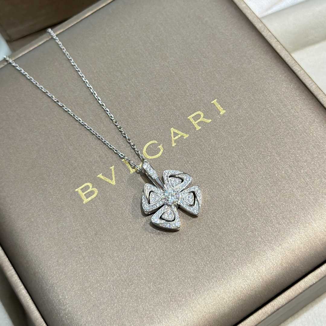 Bvlgari Fiorever Necklace - DesignerGu