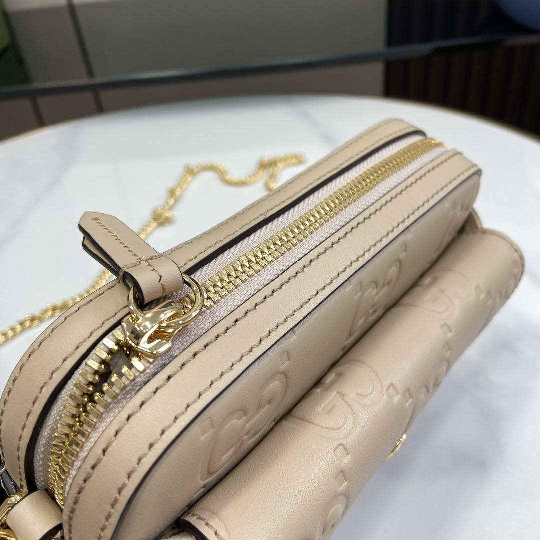 Gucci GG Super Mini Shoulder Bag - DesignerGu