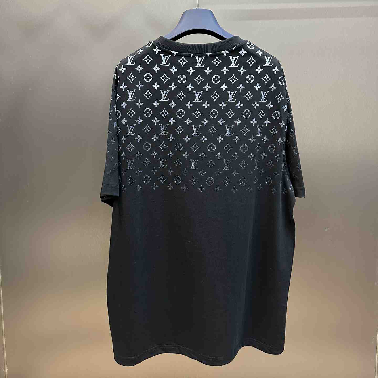 Louis Vuitton Monogram T-Shirt - DesignerGu