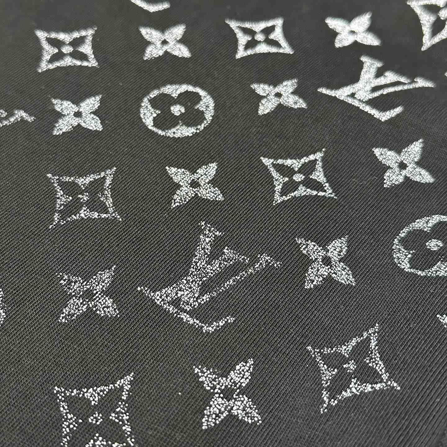 Louis Vuitton Monogram T-Shirt - DesignerGu