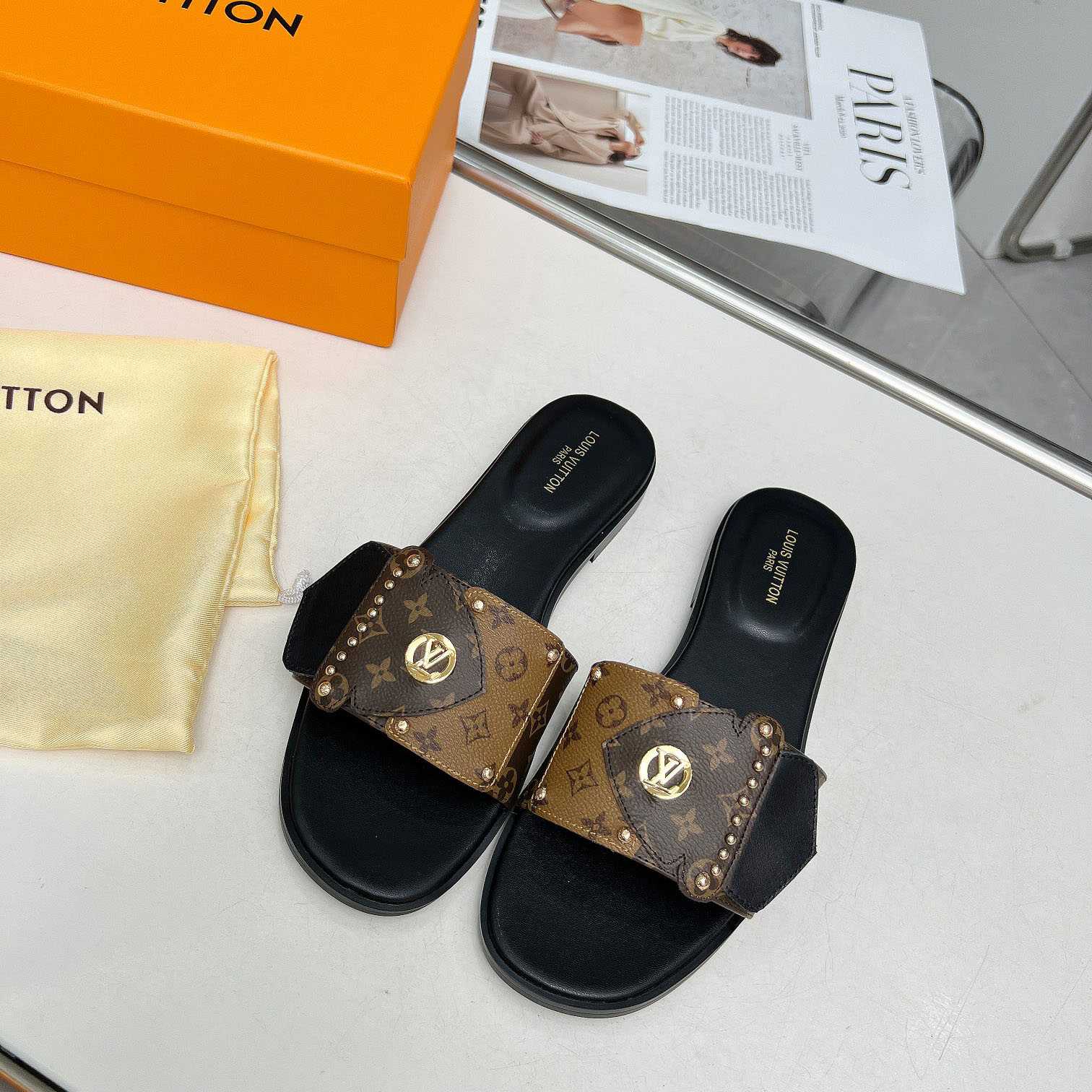 Louis Vuitton LV Frame Flat Mule   1ACXGE - DesignerGu